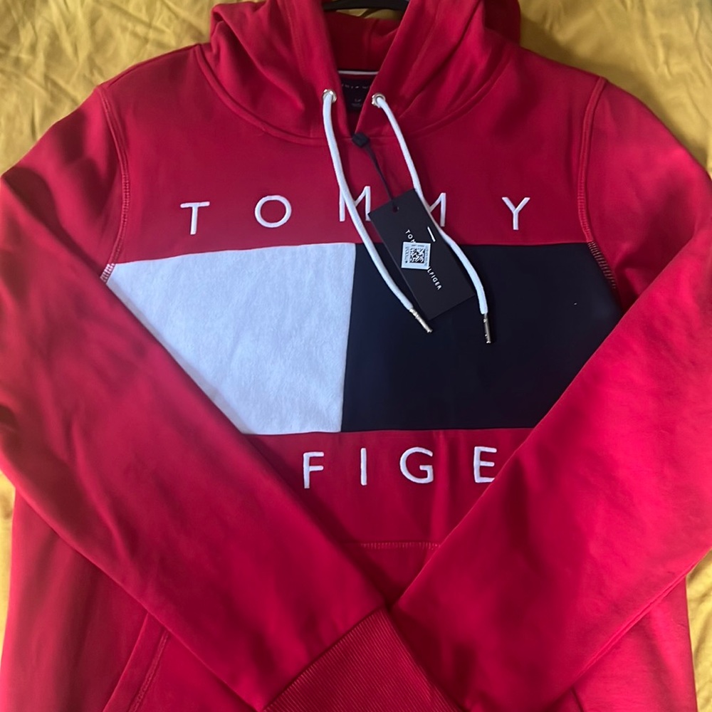 Tommy Hilfiger
